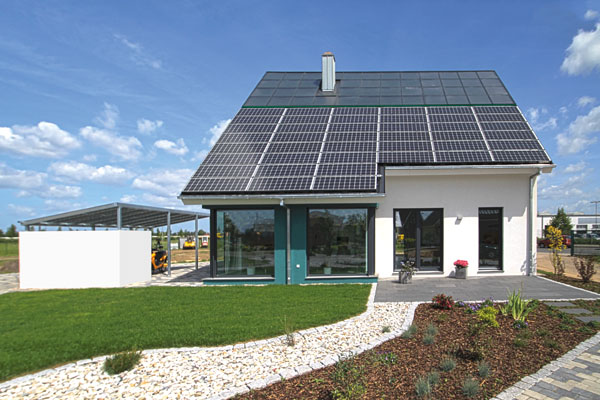 Energieautarkes Haus Photovoltaik Und Solarthermie