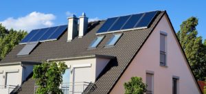 Haus-mit-Solarthermie